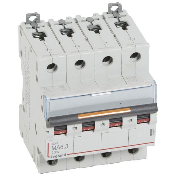 Dx3 Disjoncteur 4P Ma6.3 25Ka legrand 409889