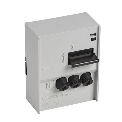 [LEG046165] Combine Saillie 20A 3+N Poles legrand 046165